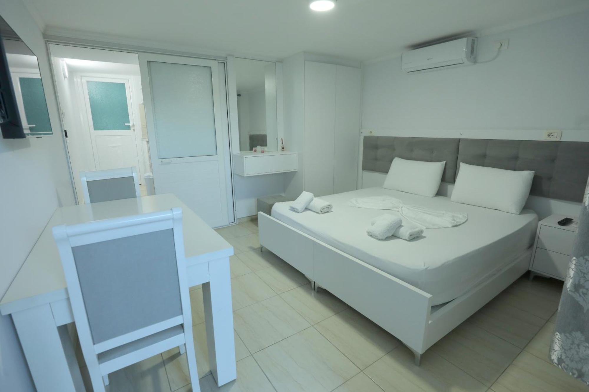 Villa Kevin'S Sarandë 外观 照片
