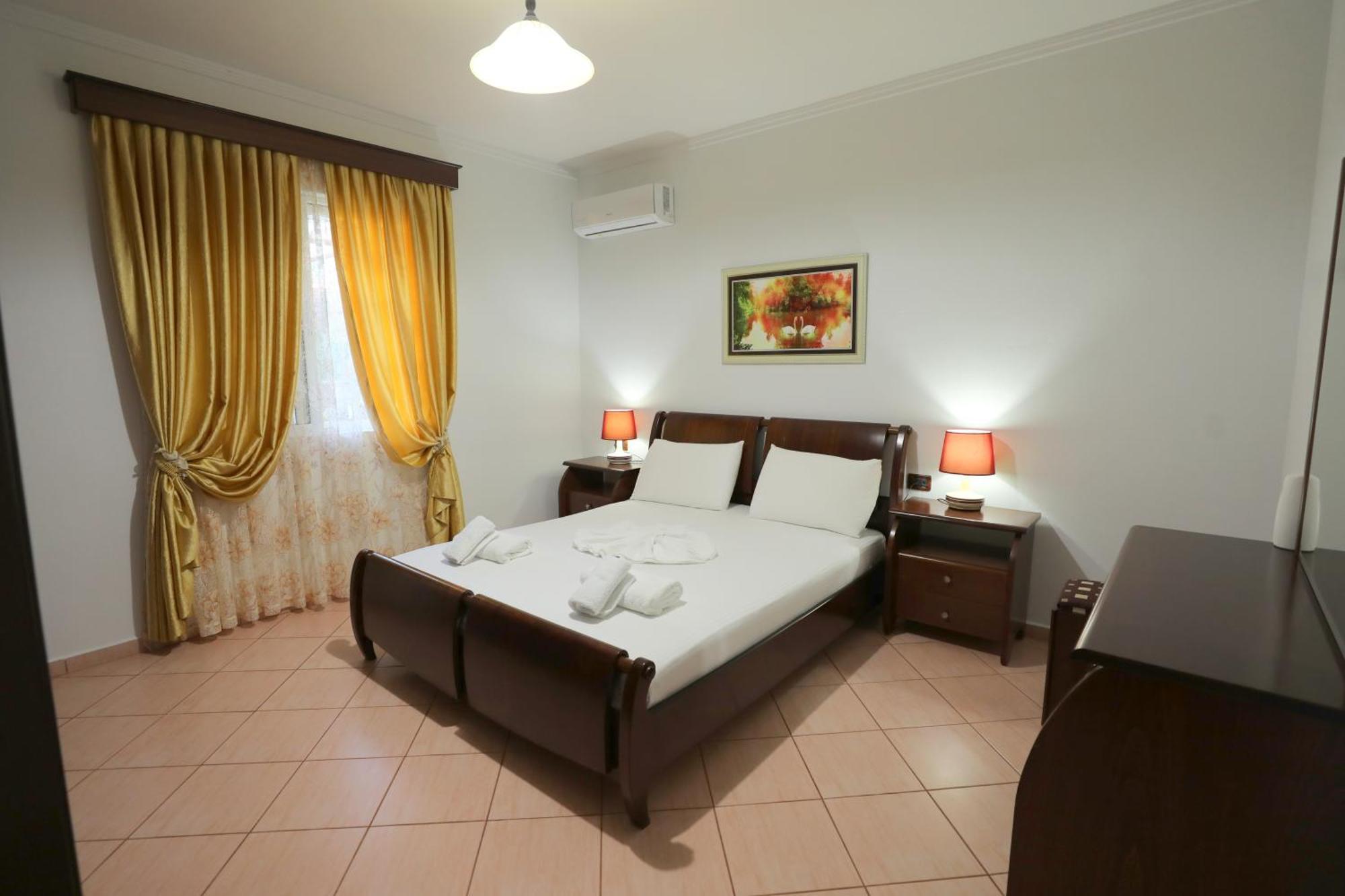 Villa Kevin'S Sarandë 外观 照片